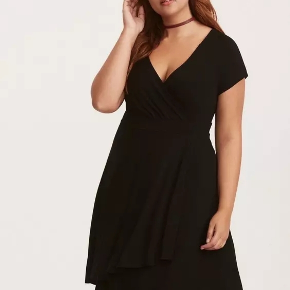 Torrid Black Faux Wrap Mini Dress Size 2 - Picture 1 of 4